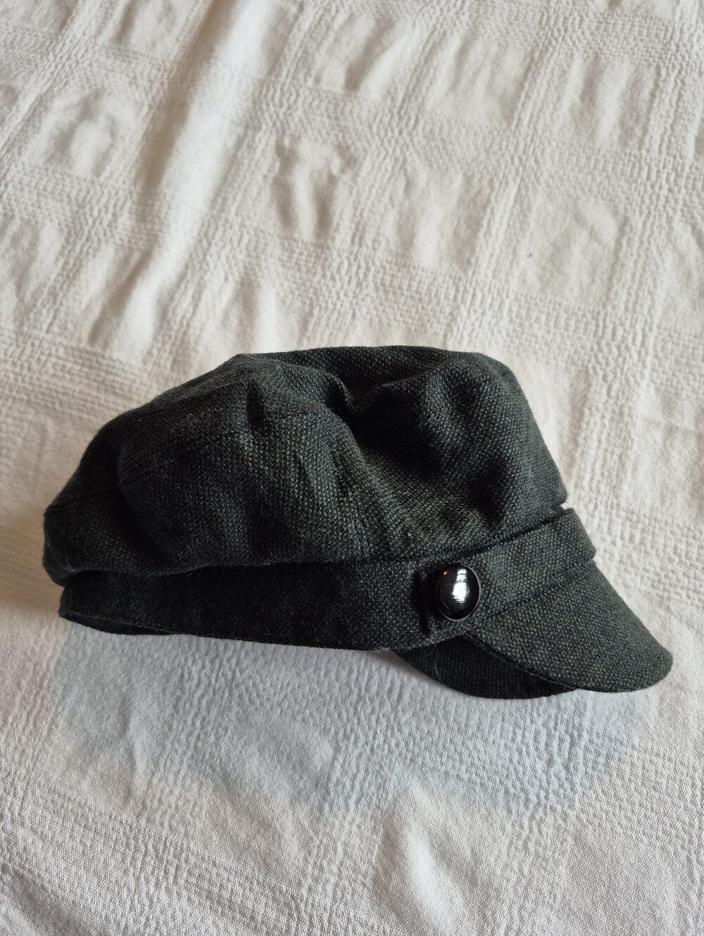 Banana Republic women's S/M dark green hat, New